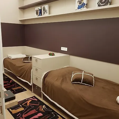 Engadin'S 2Bdr Apartment The View Апартаменты